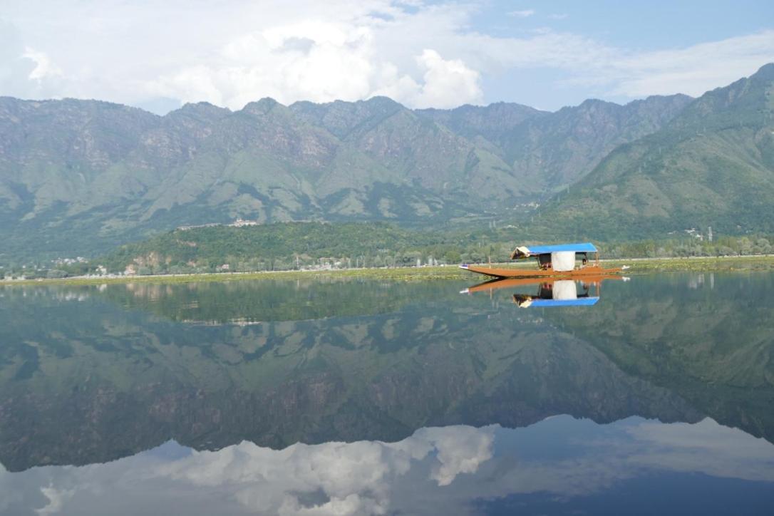 Green View Group Of Houseboats Hotel ศรีนาการ์ ภายนอก รูปภาพ