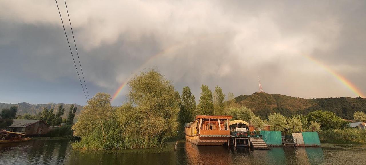 Green View Group Of Houseboats Hotel ศรีนาการ์ ภายนอก รูปภาพ